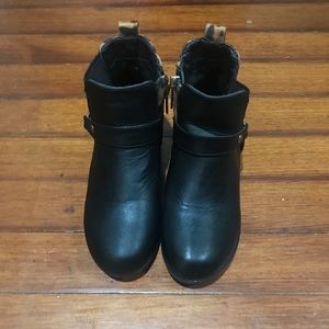 Girls Tahari boots